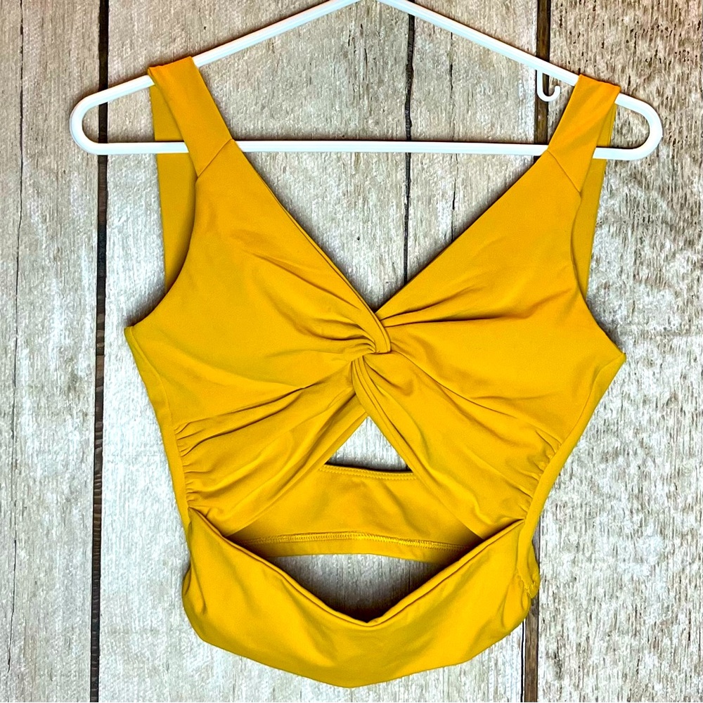 Sports crop top yellow size XS activewear yoga